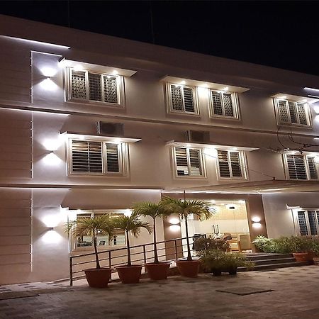 Phoenix Holidays Kochi Exterior foto