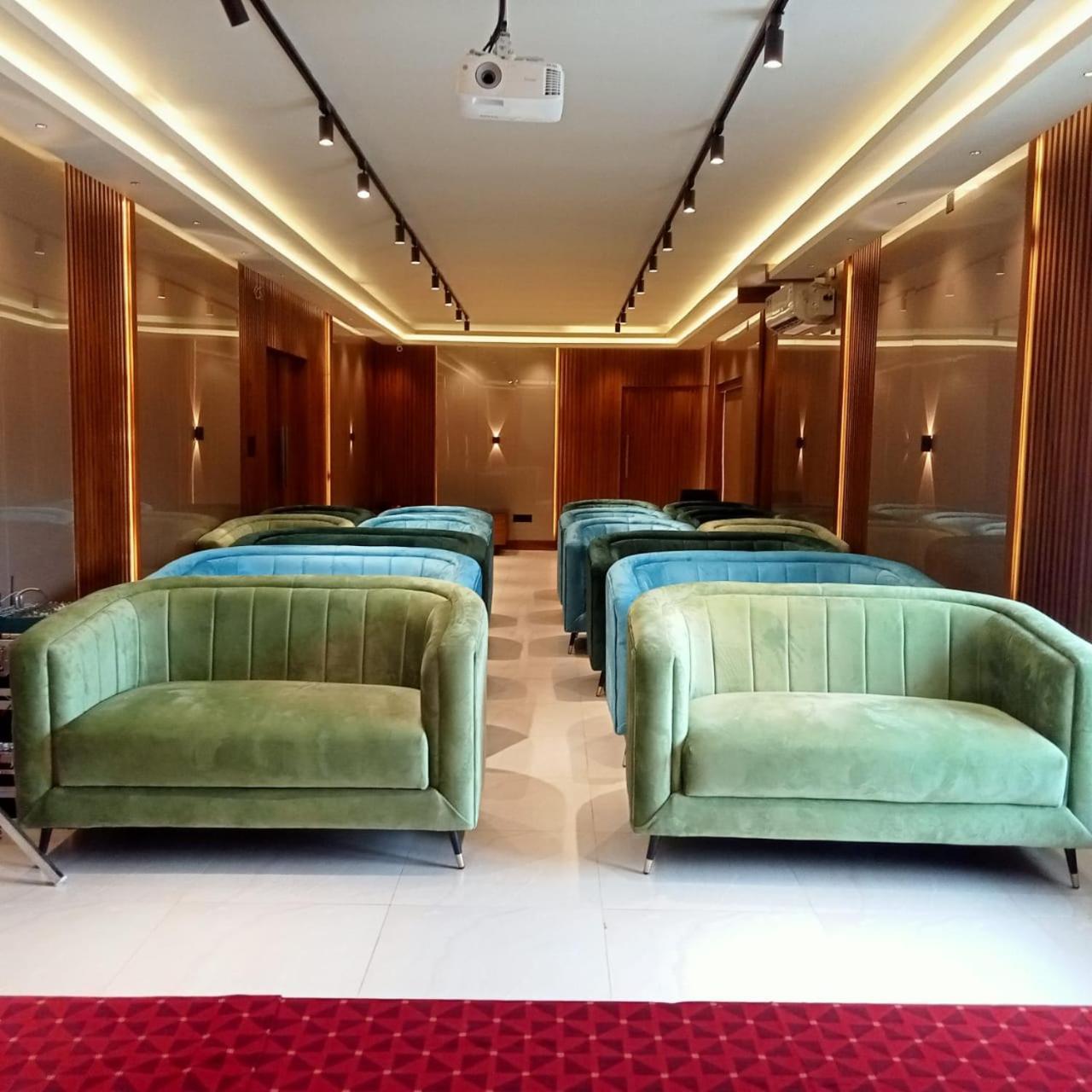 Phoenix Holidays Kochi Exterior foto