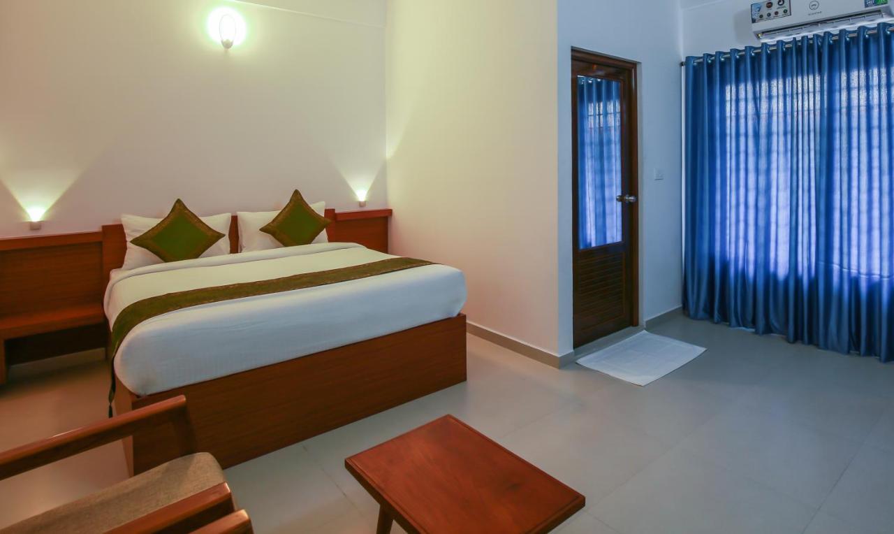 Phoenix Holidays Kochi Exterior foto